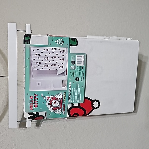 Hello Kitty Christmas Shower Curtain Red & Green HK with Presents 72" x 72" - Picture 3 of 3